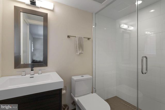 4964 ESKRIDGE TER NW, Washington, DC 20016