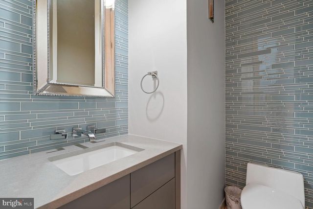 4964 ESKRIDGE TER NW, Washington, DC 20016