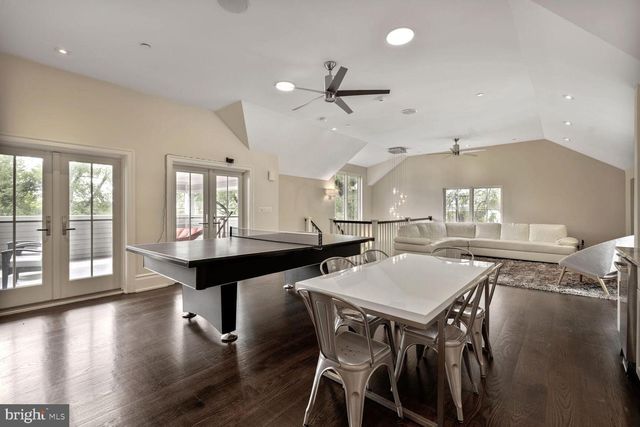 4964 ESKRIDGE TER NW, Washington, DC 20016