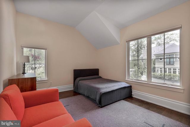 4964 ESKRIDGE TER NW, Washington, DC 20016