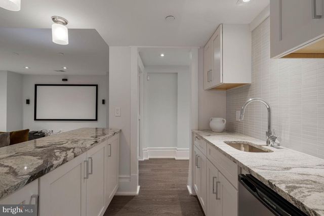 4964 ESKRIDGE TER NW, Washington, DC 20016