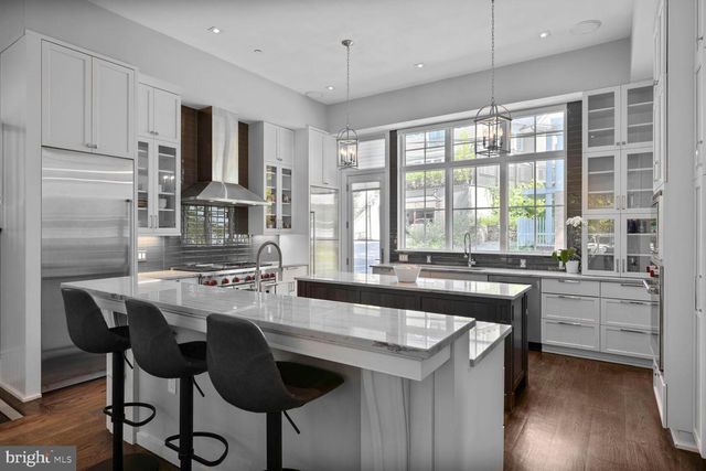 4964 ESKRIDGE TER NW, Washington, DC 20016