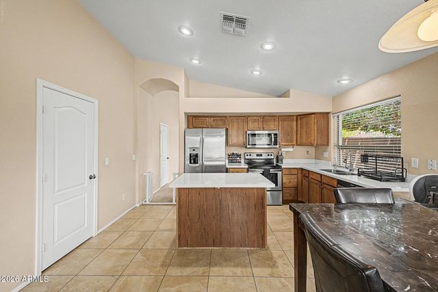 9107 W FLORENCE Avenue, Tolleson, AZ 85353