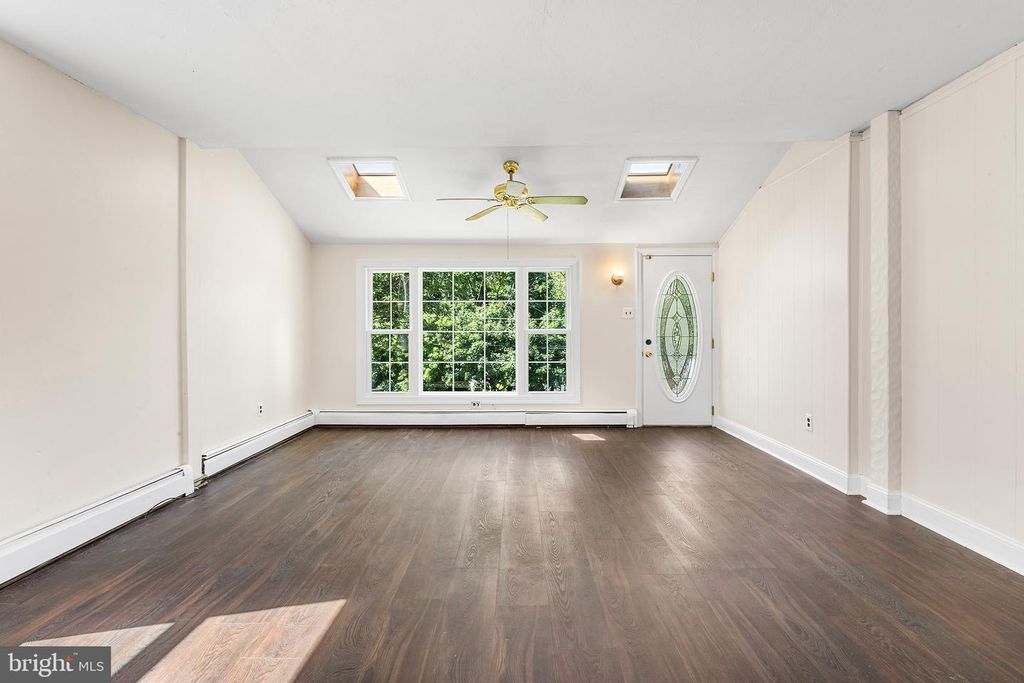 6 CONVENT RD, ASTON, PA 19014 — photo 3