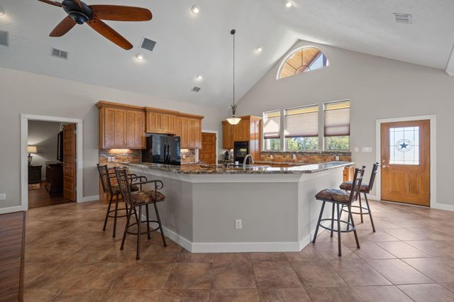 3998 County Road 612, Angleton, TX 77515