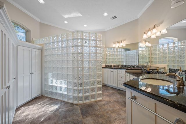 3998 County Road 612, Angleton, TX 77515