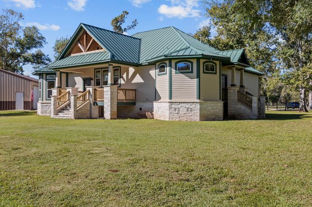 3998 County Road 612, Angleton, TX 77515