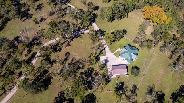 3998 County Road 612, Angleton, TX 77515