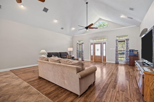 3998 County Road 612, Angleton, TX 77515