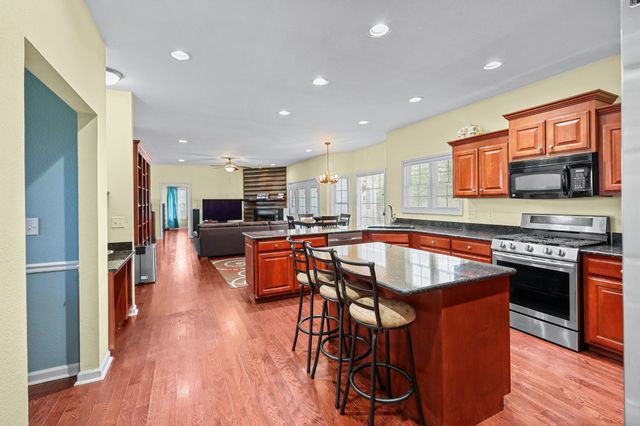 772 Salmon Branch Rd, Erin, TN 37061