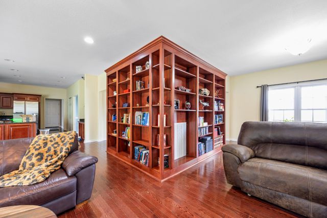 772 Salmon Branch Rd, Erin, TN 37061