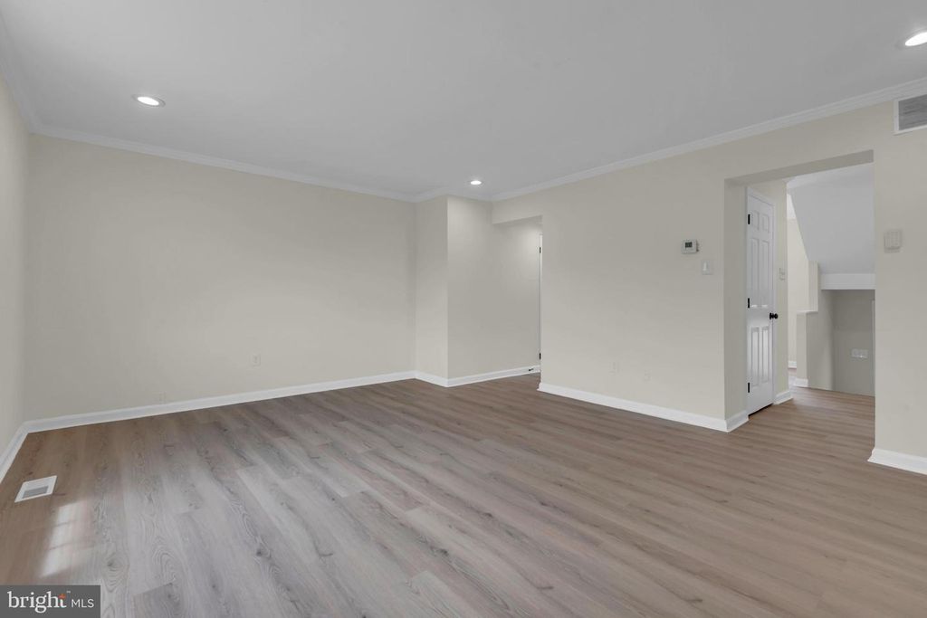 Image 13 of property listing at 1 BOHN COURT, Rosedale, MD 21237
