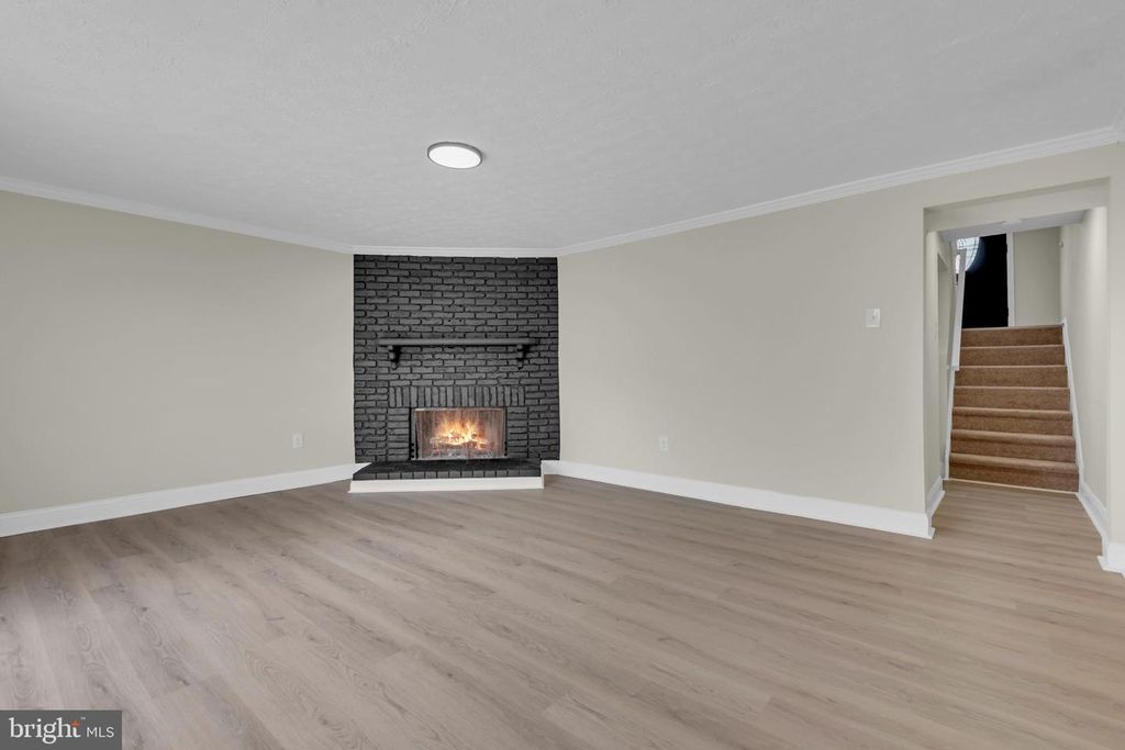 Image 25 of property listing at 1 BOHN COURT, Rosedale, MD 21237