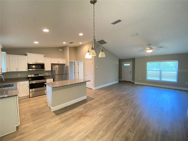 12 OAK TRAIL, Ocala, FL 34472
