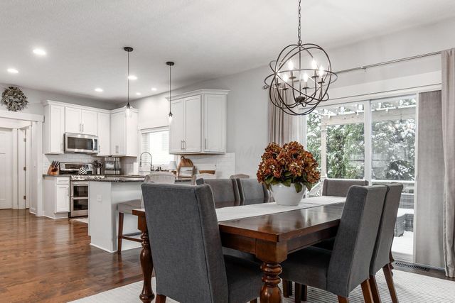 35 E Pawnee Drive, Powell, OH 43065