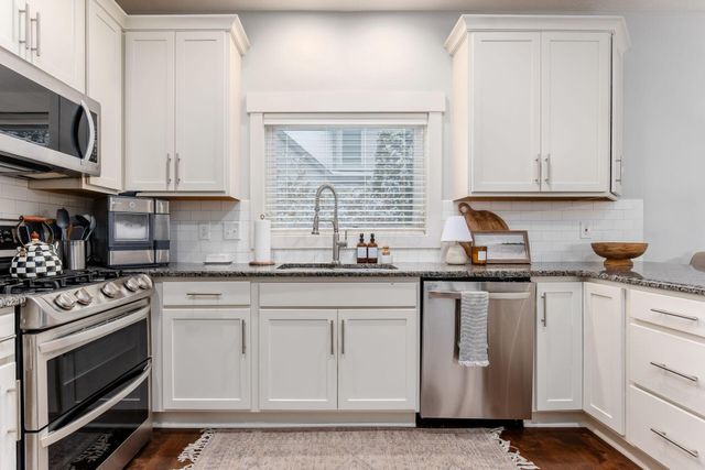 35 E Pawnee Drive, Powell, OH 43065