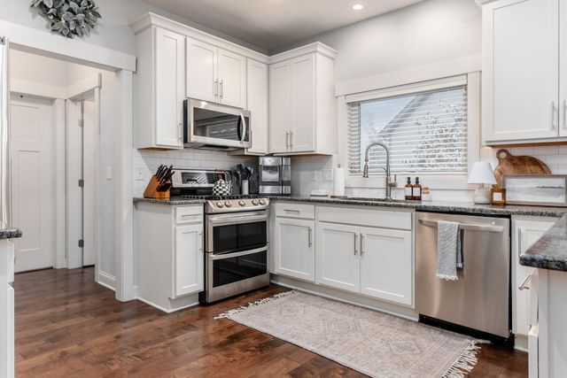 35 E Pawnee Drive, Powell, OH 43065