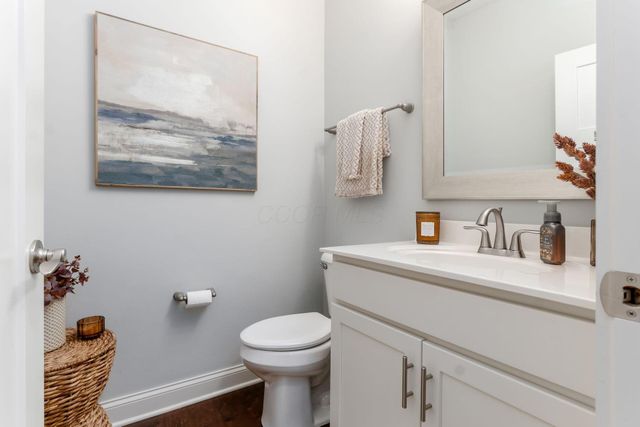 35 E Pawnee Drive, Powell, OH 43065