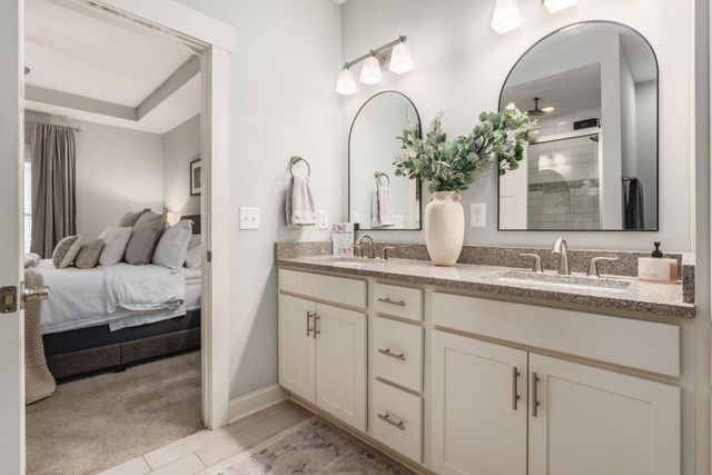 35 E Pawnee Drive, Powell, OH 43065