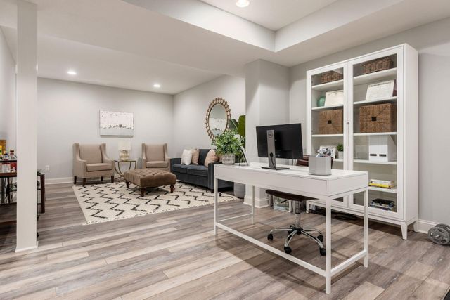 35 E Pawnee Drive, Powell, OH 43065