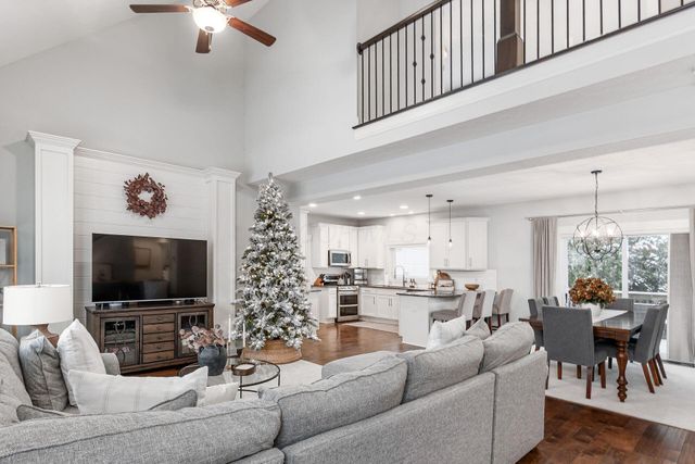 35 E Pawnee Drive, Powell, OH 43065