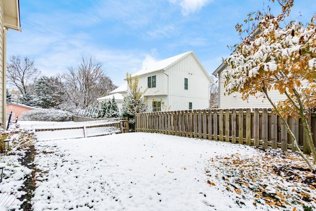 35 E Pawnee Drive, Powell, OH 43065