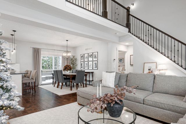 35 E Pawnee Drive, Powell, OH 43065