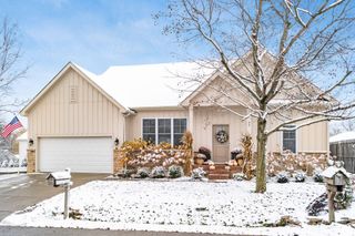 35 E Pawnee Drive, Powell, OH 43065