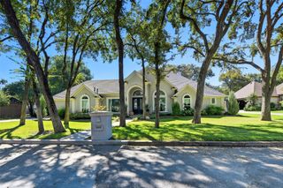 6100 Forest Lane, Fort Worth, TX 76112