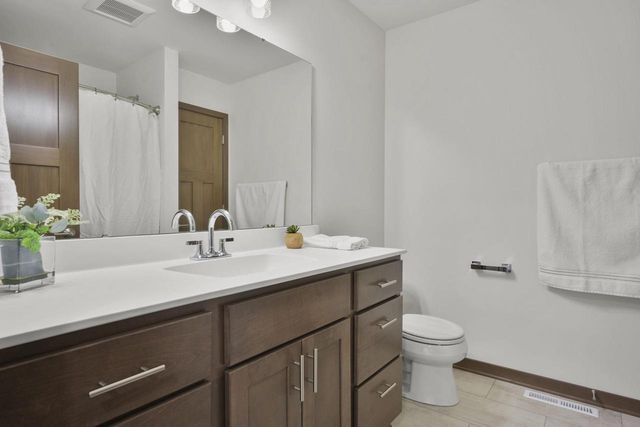 27 Windflower Way, Mount Horeb, WI 53572