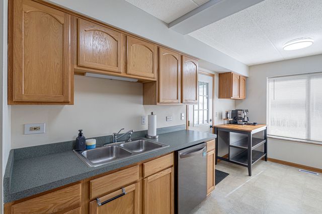 7025 Heritage Circle 1B, Orland Park, IL 60462