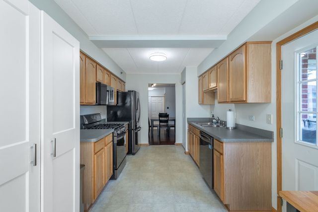 7025 Heritage Circle 1B, Orland Park, IL 60462