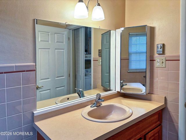 801D Balmoral Court, Lakewood, NJ 08701