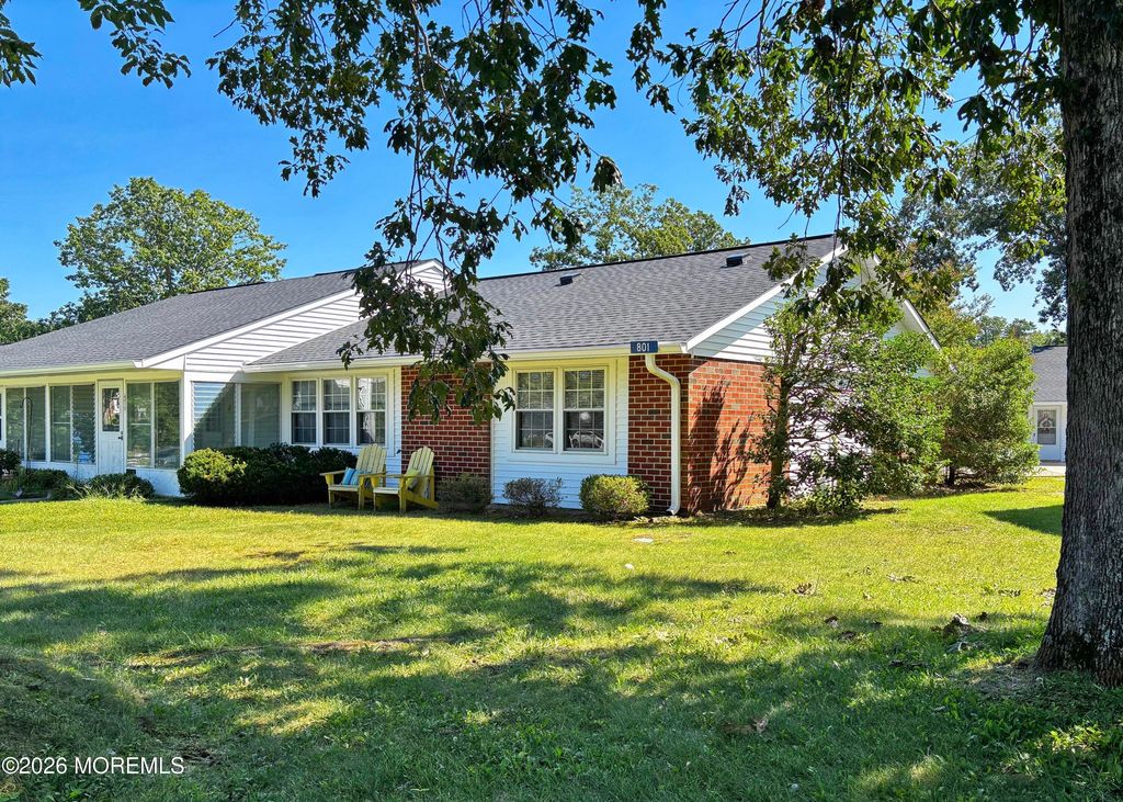 801D Balmoral Court, Lakewood, NJ 08701
