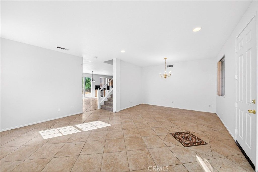 Image 17 of property listing at 13689 Buena Vista, Hesperia, CA 92344