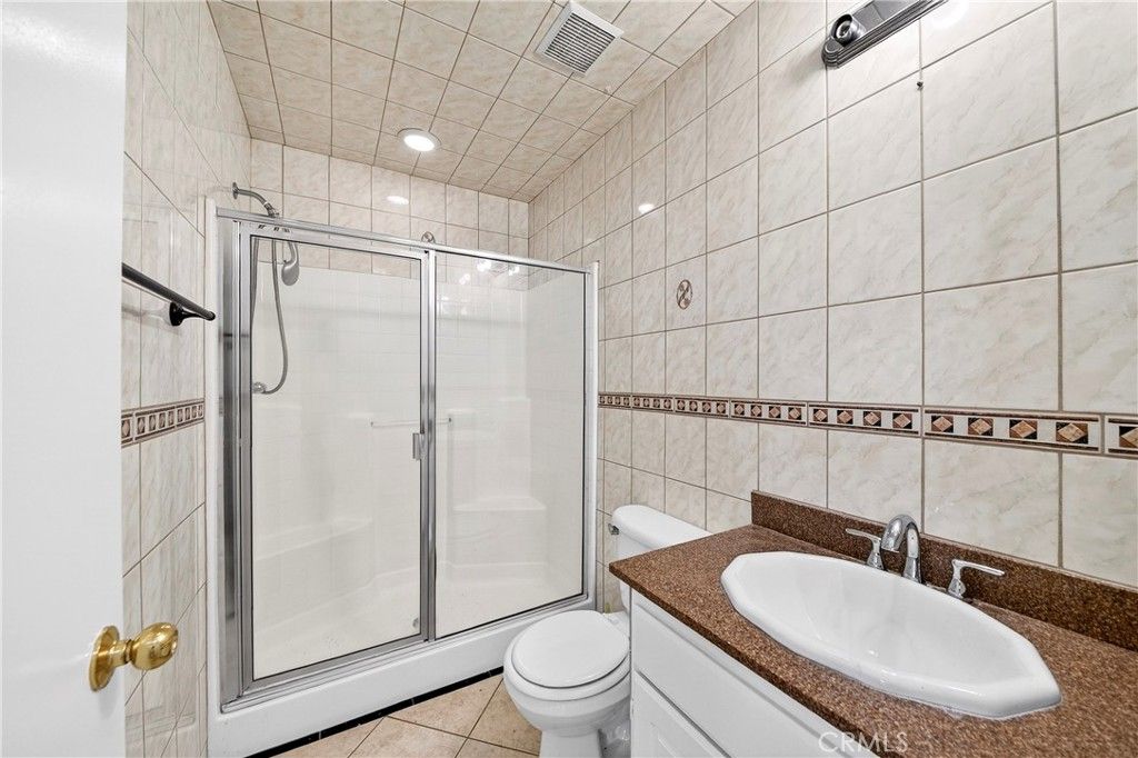 Image 18 of property listing at 13689 Buena Vista, Hesperia, CA 92344