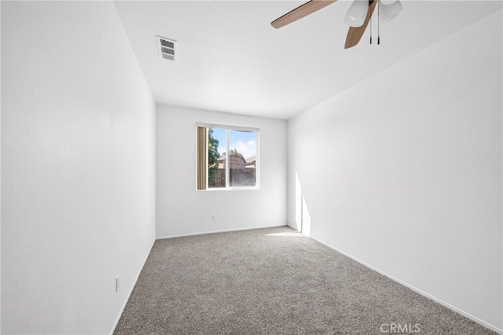 Image 23 of property listing at 13689 Buena Vista, Hesperia, CA 92344