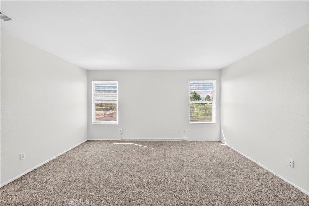 Image 34 of property listing at 13689 Buena Vista, Hesperia, CA 92344