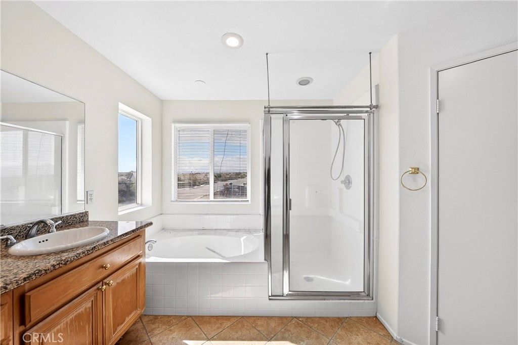 Image 39 of property listing at 13689 Buena Vista, Hesperia, CA 92344