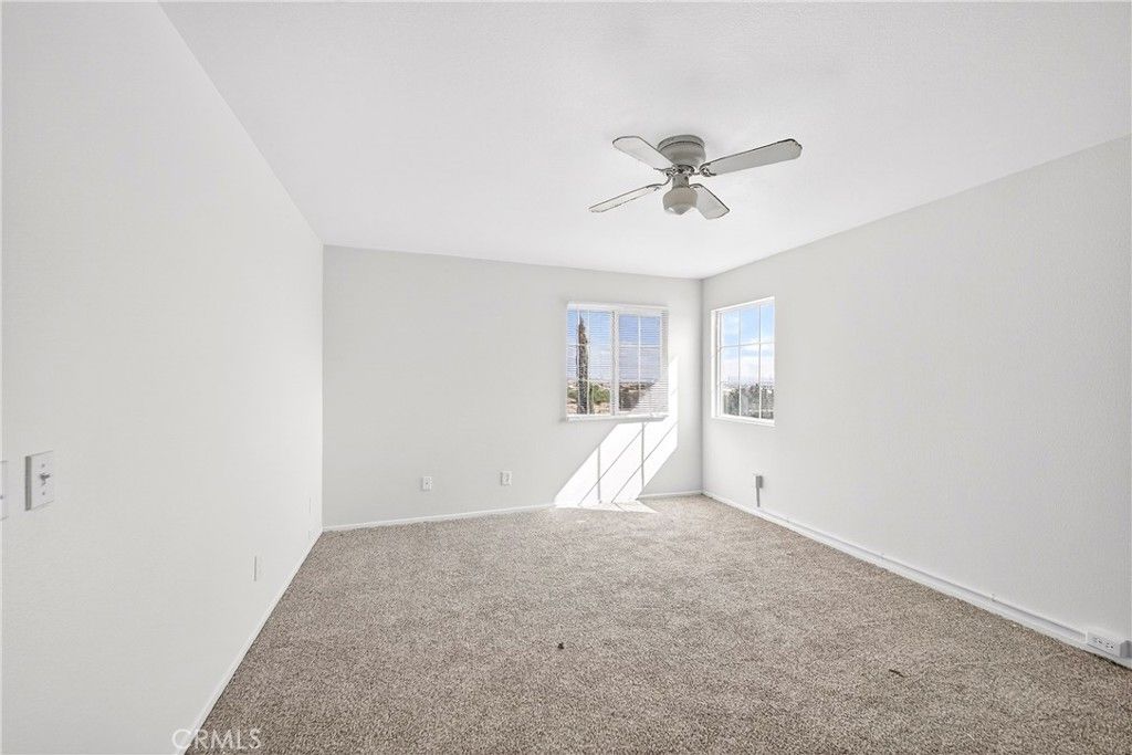 Image 43 of property listing at 13689 Buena Vista, Hesperia, CA 92344