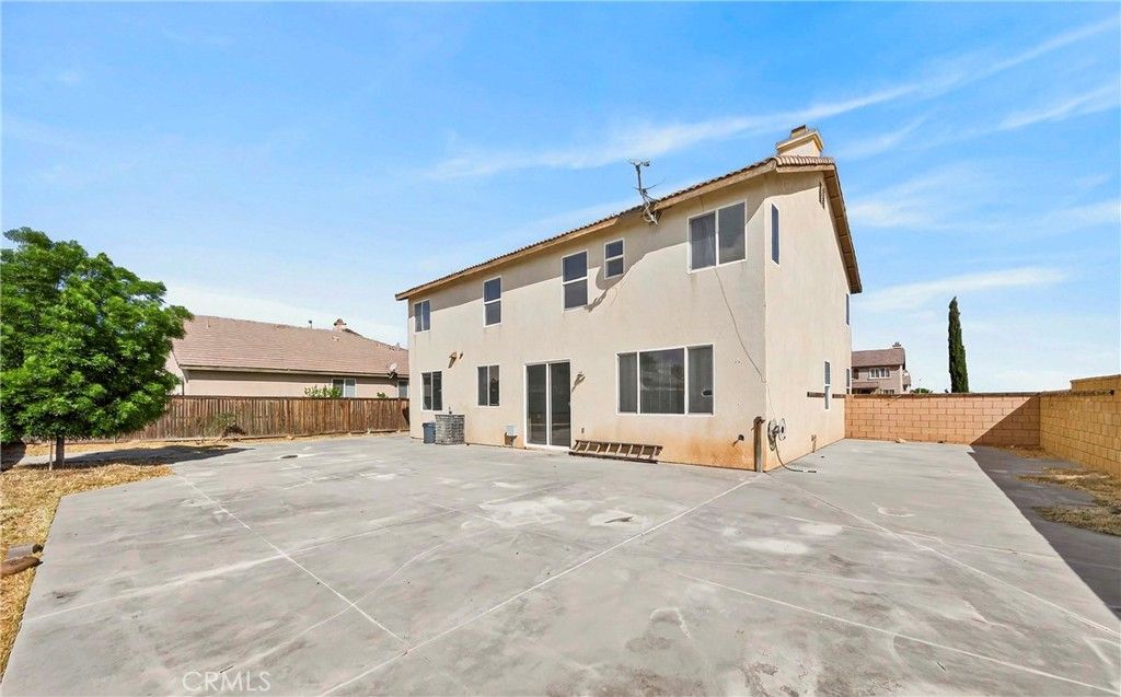 Image 50 of property listing at 13689 Buena Vista, Hesperia, CA 92344