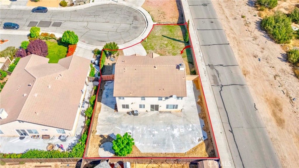 Image 6 of property listing at 13689 Buena Vista, Hesperia, CA 92344