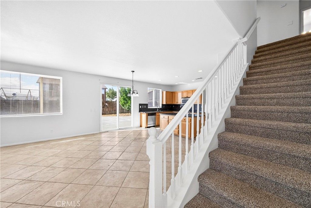 Image 8 of property listing at 13689 Buena Vista, Hesperia, CA 92344