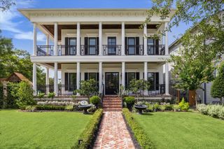 4536 Mimosa Drive, Bellaire, TX 77401