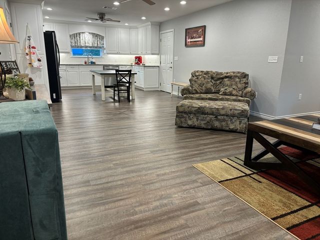 514 Ravenwood Drive, Athens, TX 75751