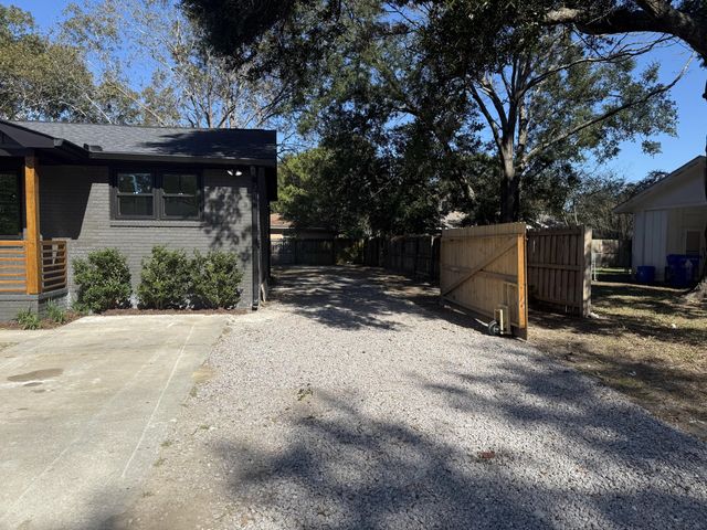 1328 Hermitage Avenue, Charleston, SC 29412