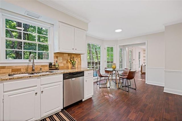 3752 Frederica Road NW, Berkeley Lake, GA 30096