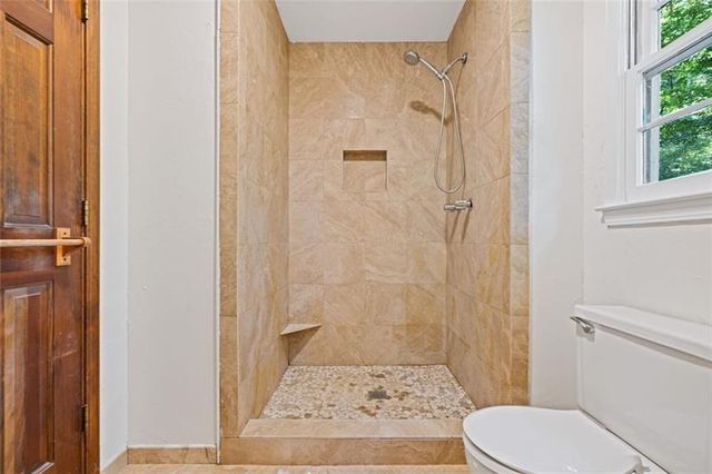 3752 Frederica Road NW, Berkeley Lake, GA 30096