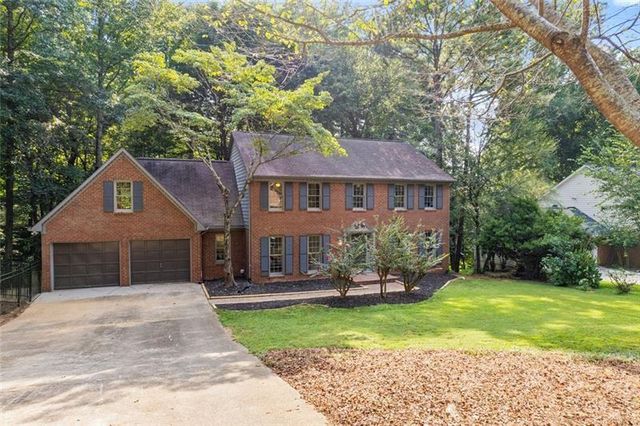 3752 Frederica Road NW, Berkeley Lake, GA 30096
