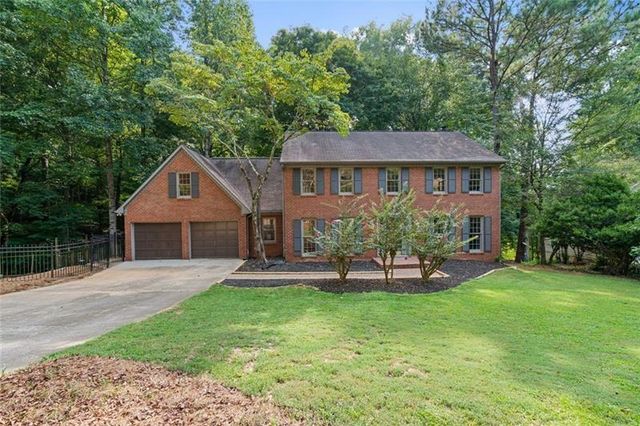 3752 Frederica Road NW, Berkeley Lake, GA 30096